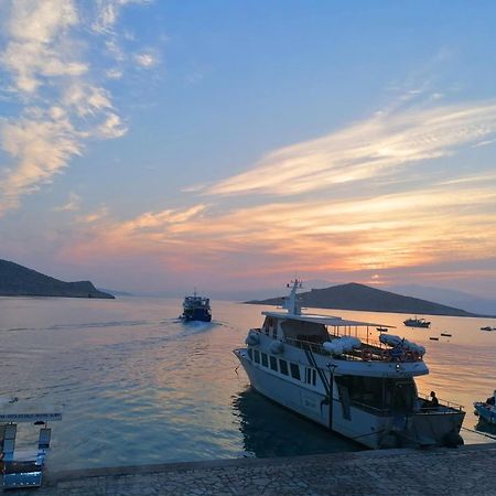 Annas Houses Chalki Town 객실 사진